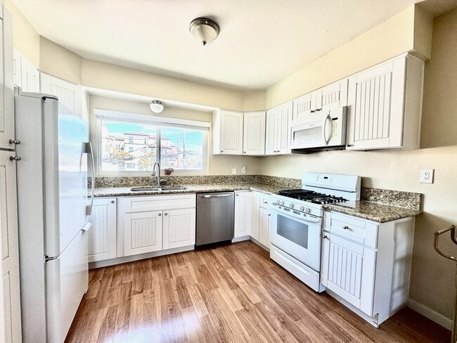 #31 Cocina - The Theater Apartments