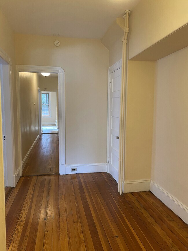 Photo - 71 Falcon St Unit 1