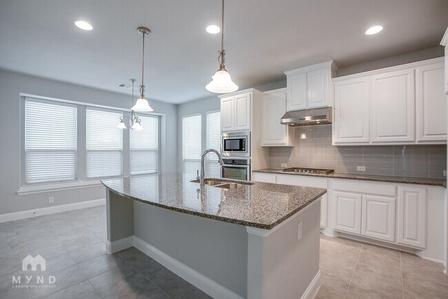 Photo - 120 Knight of Realm Blvd