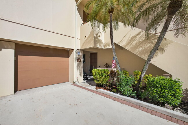 Photo - 107 Waterview Dr