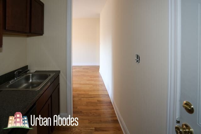 Photo - 628 W Cornelia Ave Unidad 3E