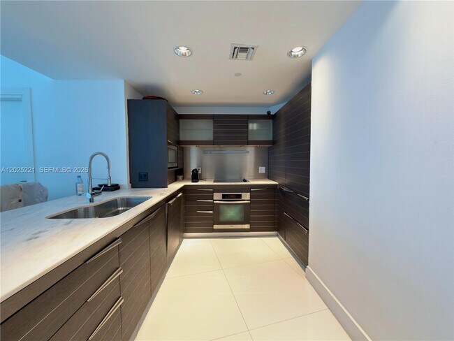 Photo - 200 Biscayne Blvd Way Unit 4104