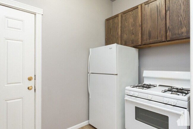 Photo - 4255 W Addison St