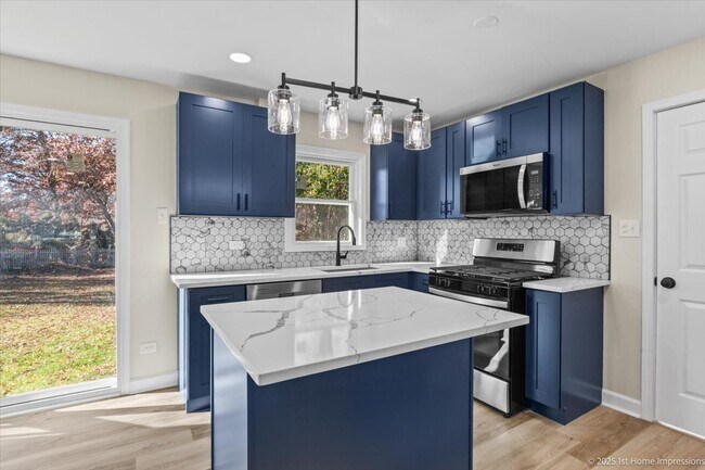 Photo - 17740 Clyde Ave