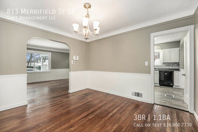 Photo - 813 Merrifield St SE