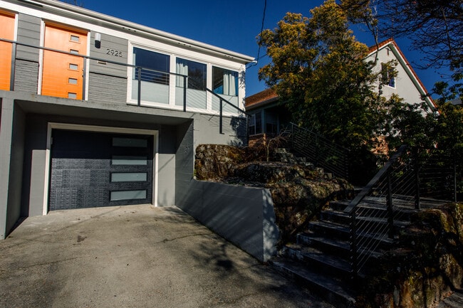 Photo - 2925 SE Clinton St