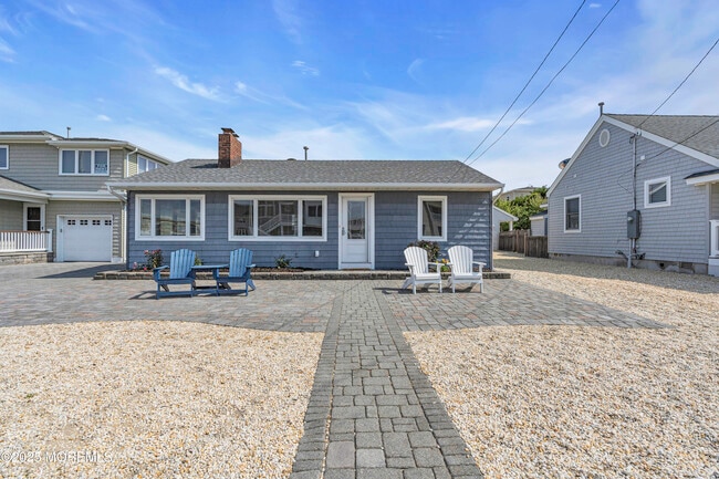 5 Dover Ave