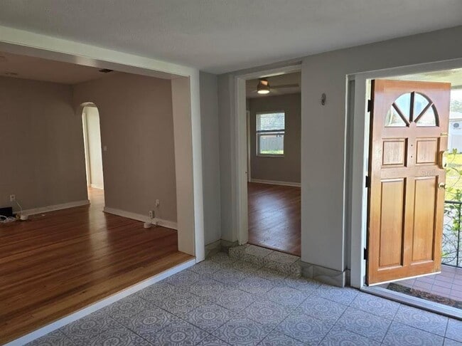 Photo - 265 Mateo Way NE