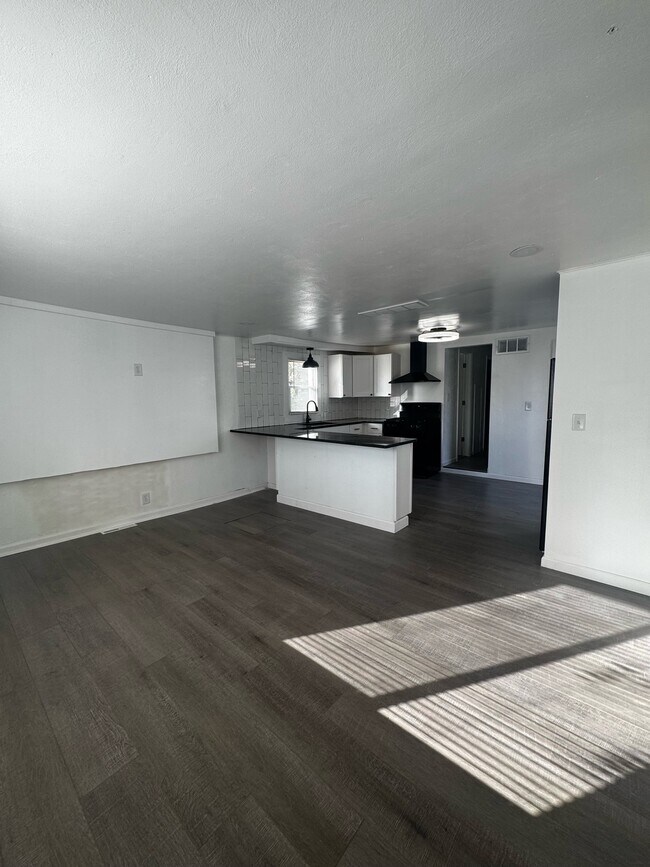 Photo - 526 Pershing Ave