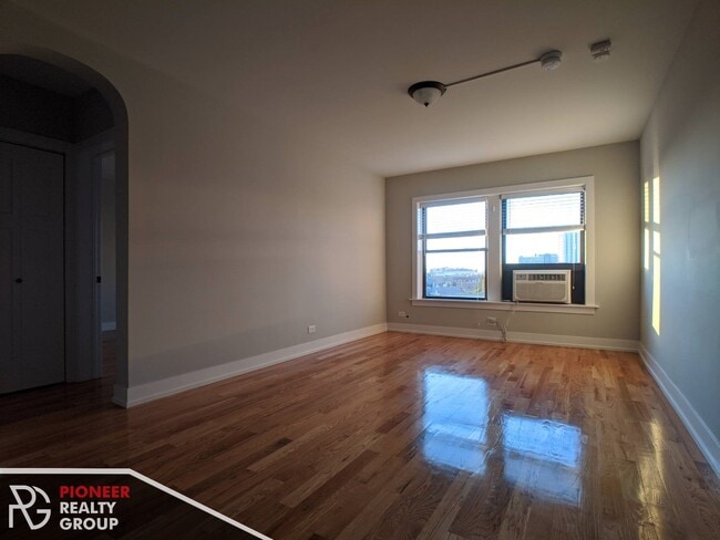 Photo - 537 W Arlington Pl Unit 550-710
