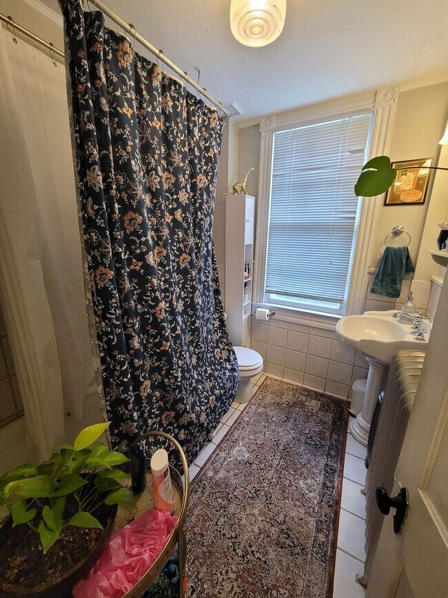 Photo - 3644 Roland Ave Unit 2