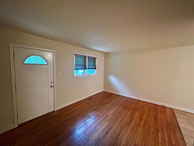 Photo - 12364 Mason Ave