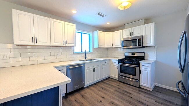 Photo - 1514 N Elaine Way