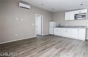 Photo - 2201 Fairfield Ave