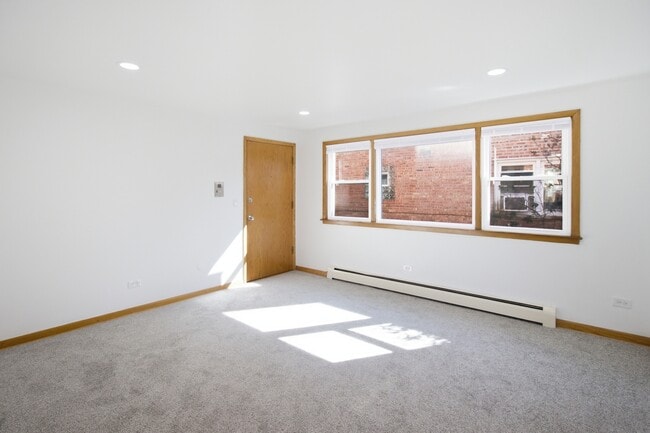 Photo - 4305 W Lawrence Ave
