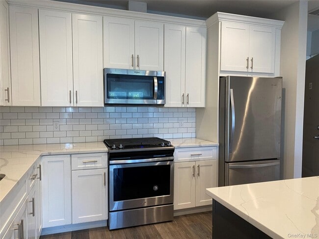 Photo - 840 Montauk Hwy Unidad 3C