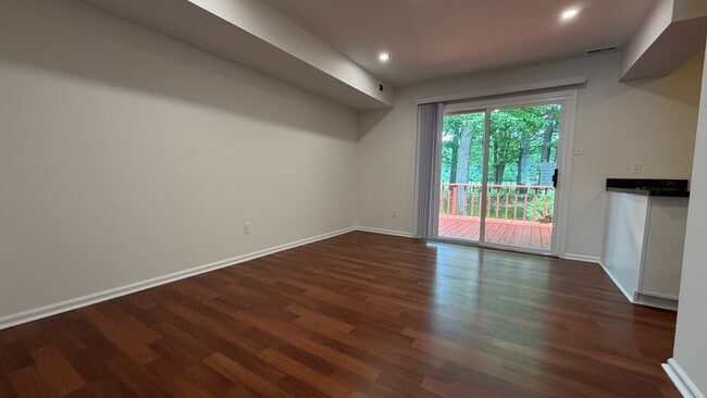 Photo - 4124 Salford Ct