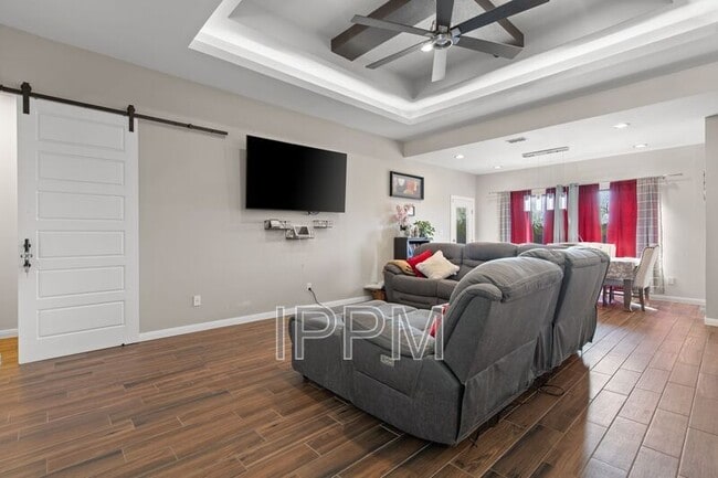 Photo - 30816 Muraya St