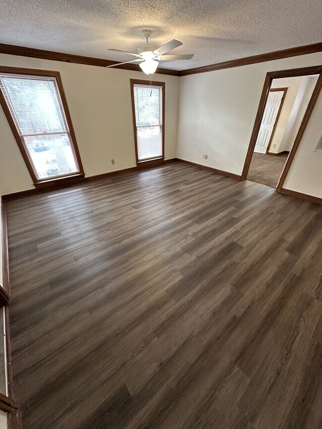 Building Photo - 2 Bedroom 2 Bathroom Condo!