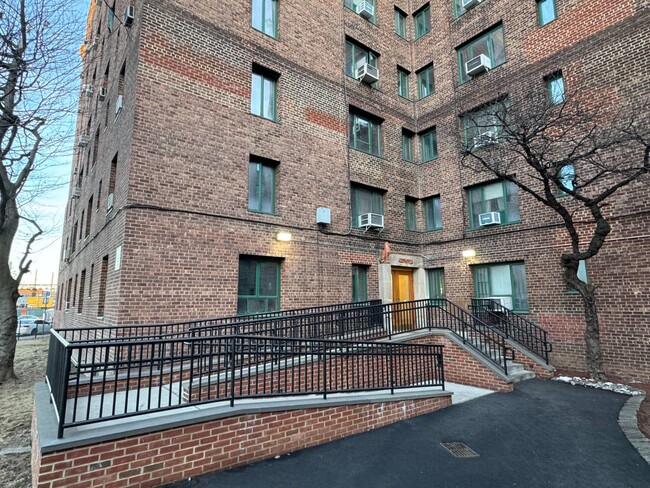 Photo - 1950 E Tremont Ave Condo Unit 6B