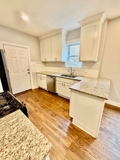 Photo - 1621 N McVicker Ave
