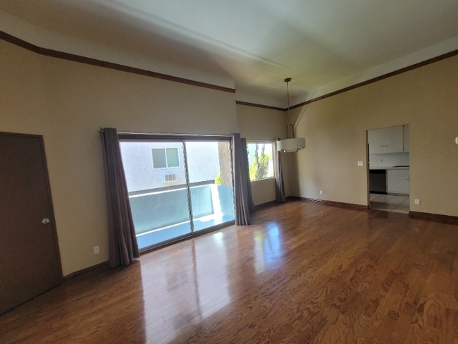 Building Photo - 1410 Venice Blvd.