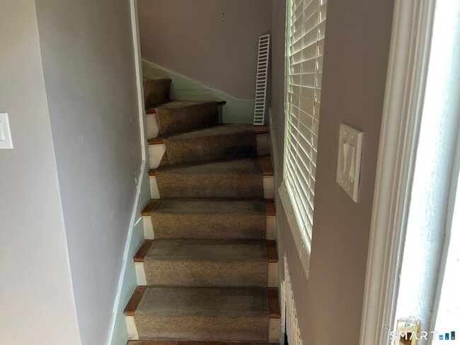 Photo - 195 Valley St