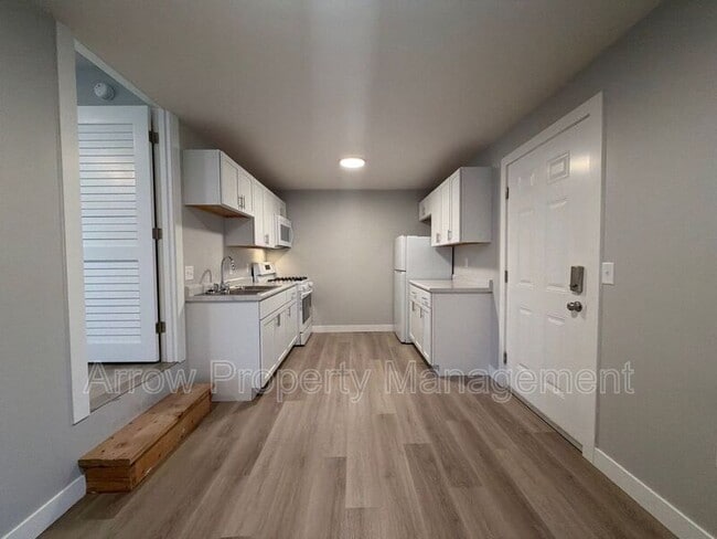 Photo - 877 N 26th St Unit 207