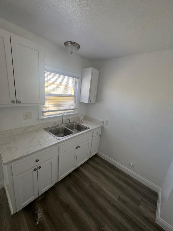 Photo - 190 W 8th St Unidad 190 8th st