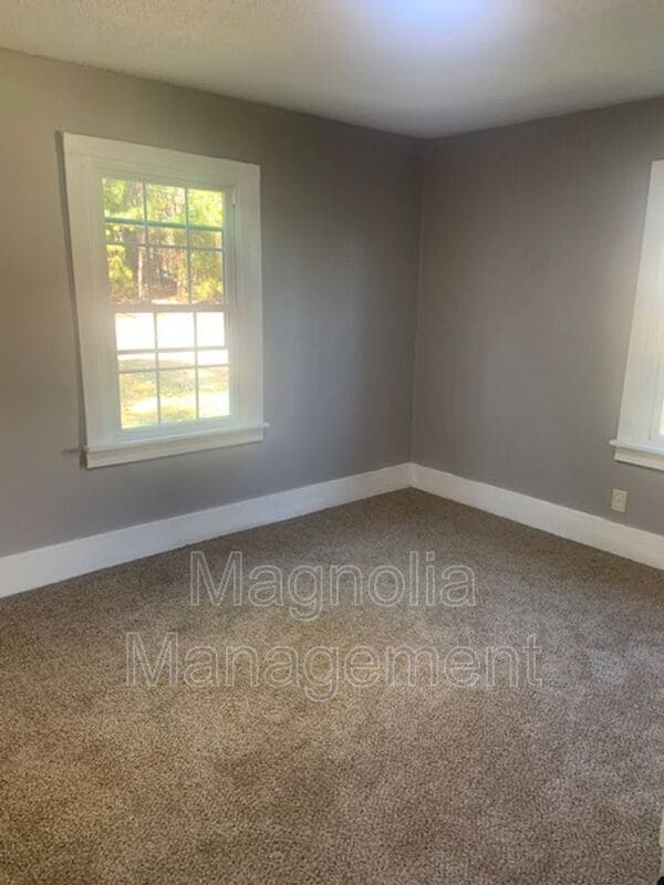 Photo - 1825 Colonial Ave