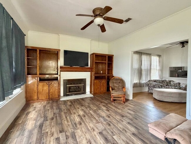 Photo - 218 North St