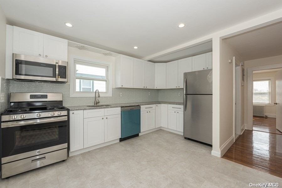 26 Maplewood St Apartment West Hempstead, NY