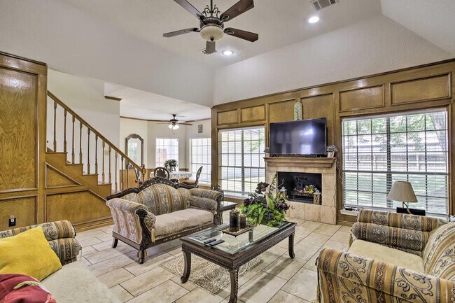 Building Photo - 15307 T C Jester Blvd Unit ID1385898P