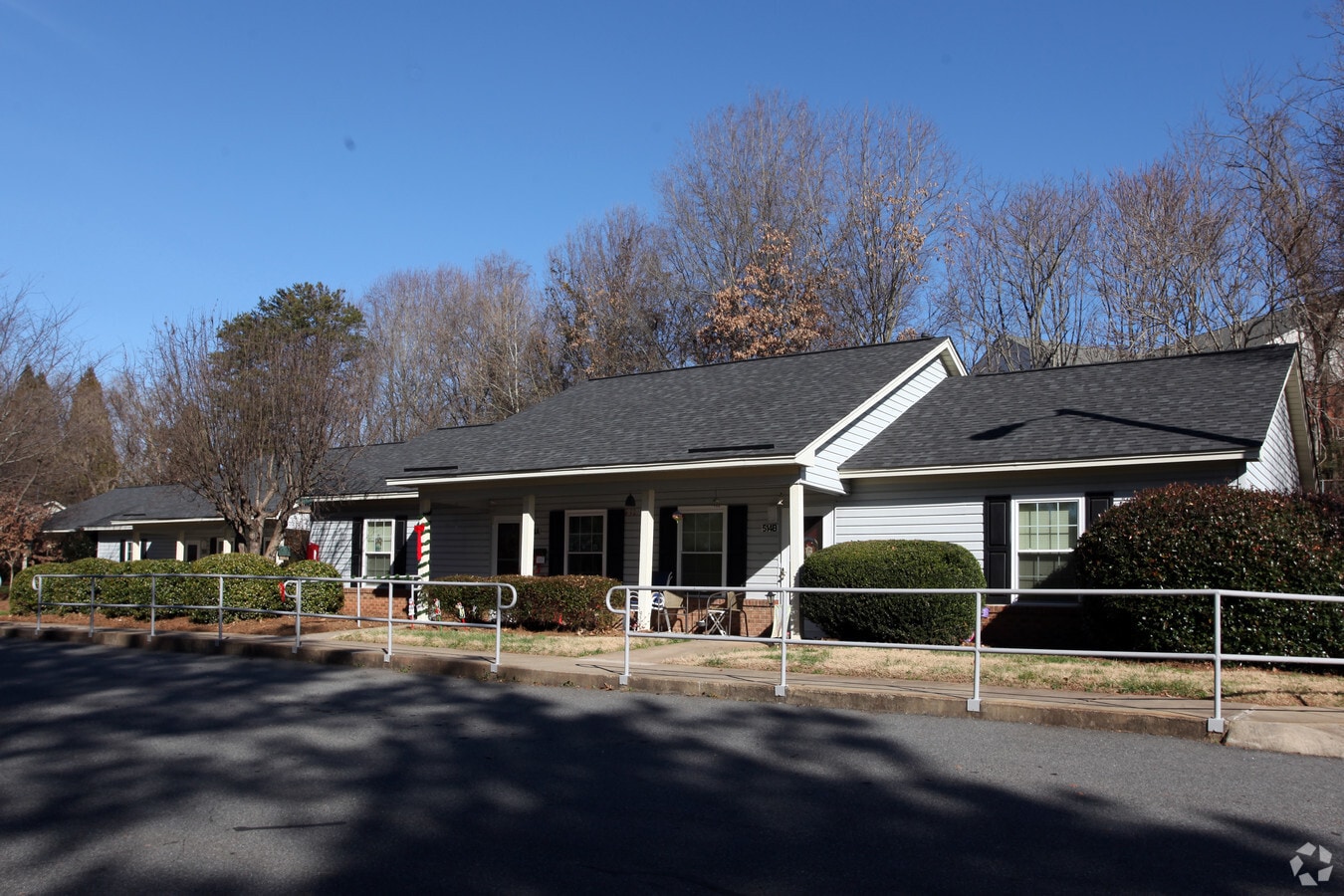 Photo - Riverview Apartments