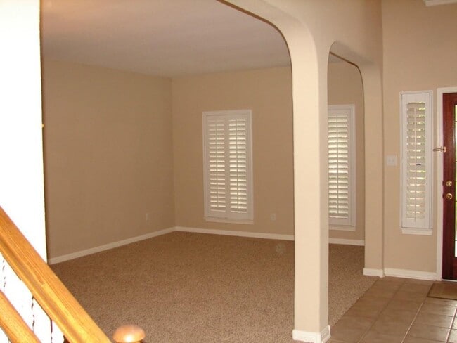 Photo - 1720 Lynnville Trail