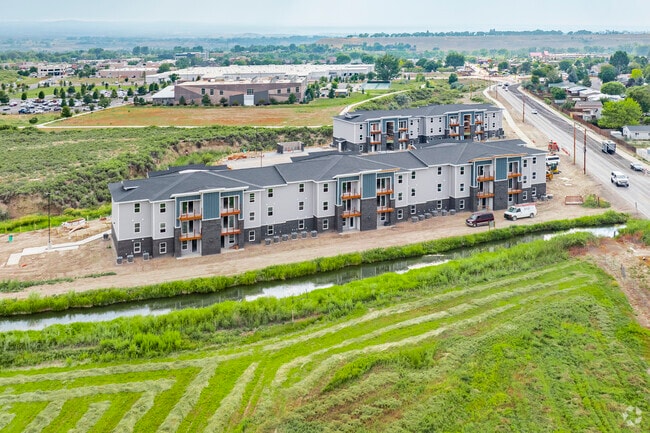 1906 Ogden Rd Montrose, CO 81401 - The Residences at Dry Cedar Creek