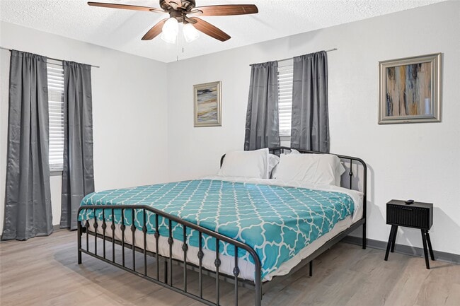 Photo - 1806 Clayton Dr