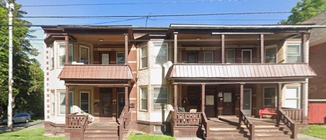 Building Photo - 28 Columbia St Unit 2