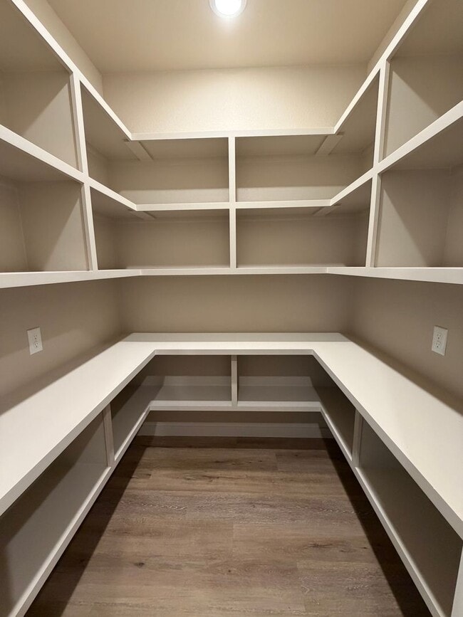 Photo - 3 Bed | 2 Bath House | Fridge will be add upon move in.