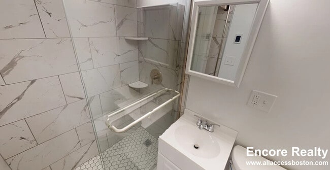 Photo - 270 Newbury St Unit 1