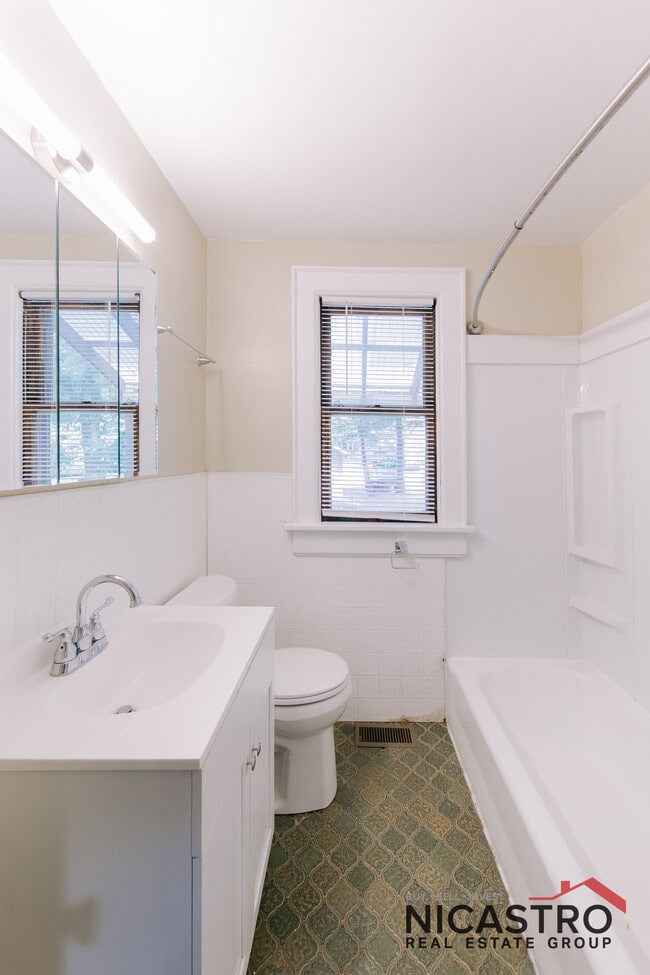 Photo - 184 Frambes Ave