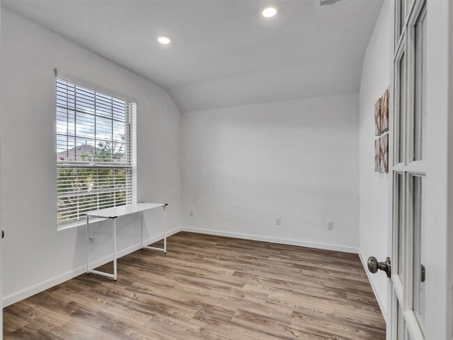 Photo - 3712 Windy Brk Rd