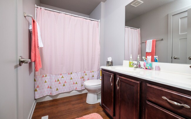 Photo - 4805 NE Grant Ln