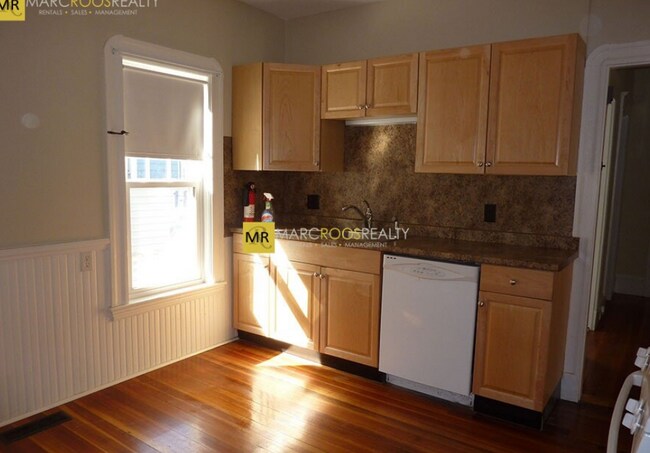 Photo - 39 Hall Ave Unit 1