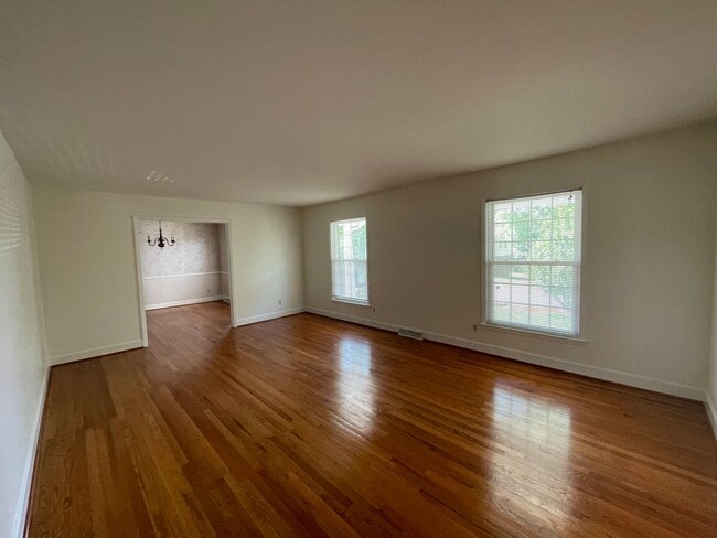 Photo - 7327 Meadowdale Ln