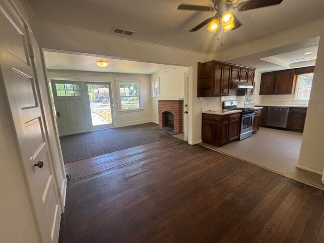 Photo - 3 Bedroom, 2 Bath Home for Lease