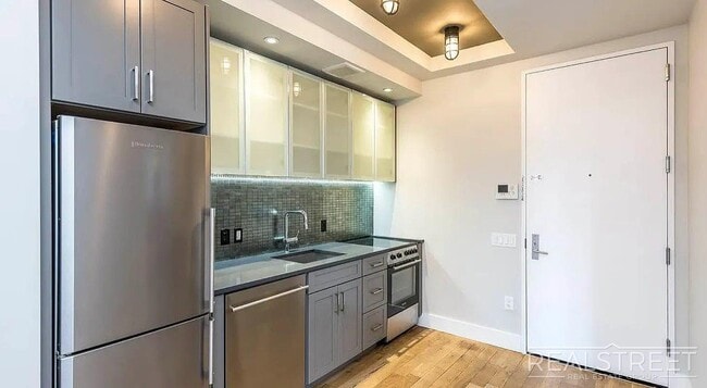 Photo - Leonard Street Unit 1A