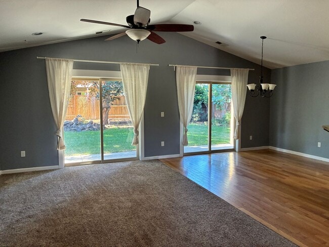 Photo - Beautiful East Medford 4 Bedroom 2 Bathroom Home