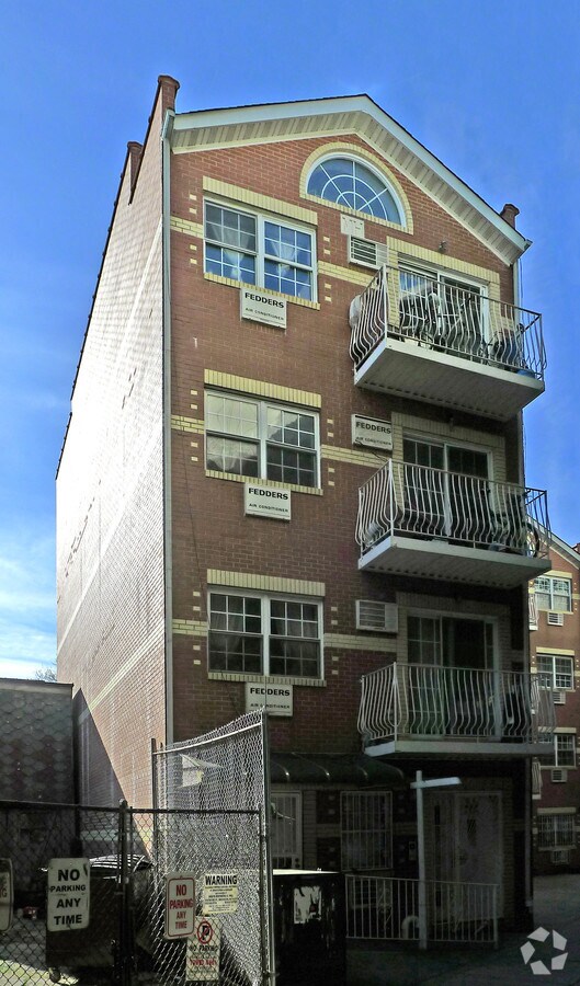 Photo - 52-12 Roosevelt Ave Apartments