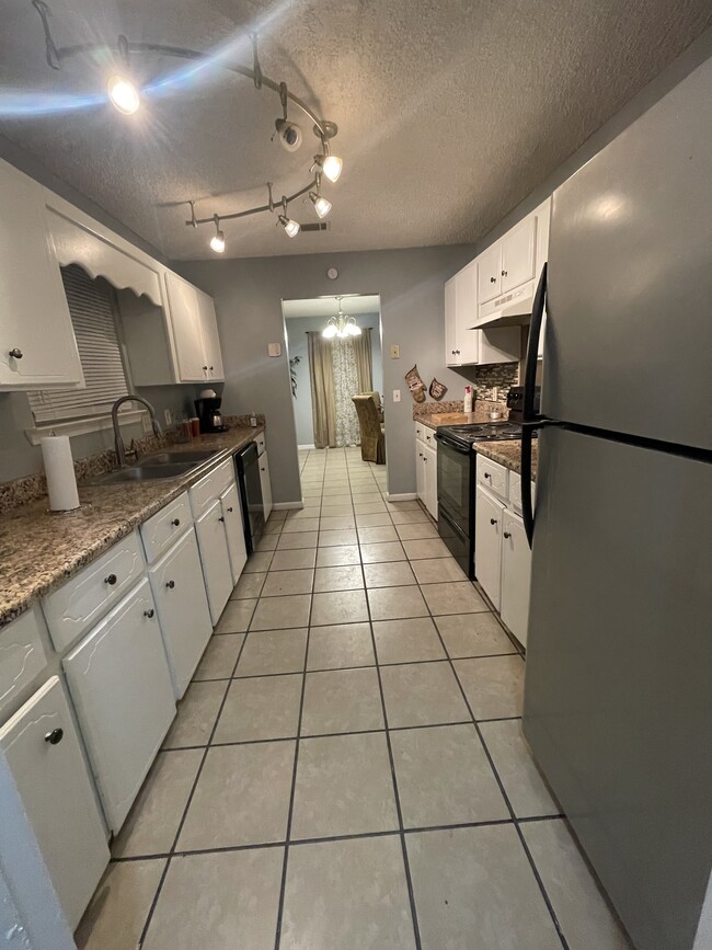 Photo - 1011 Barley Dr